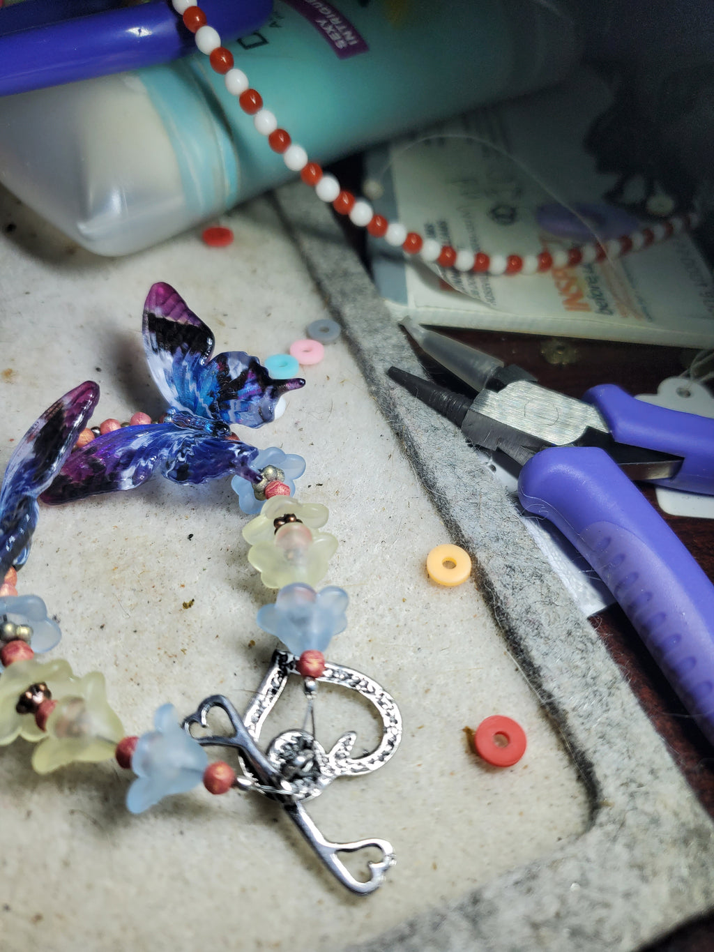 Butterfly 🦋 necklace with bracelet
