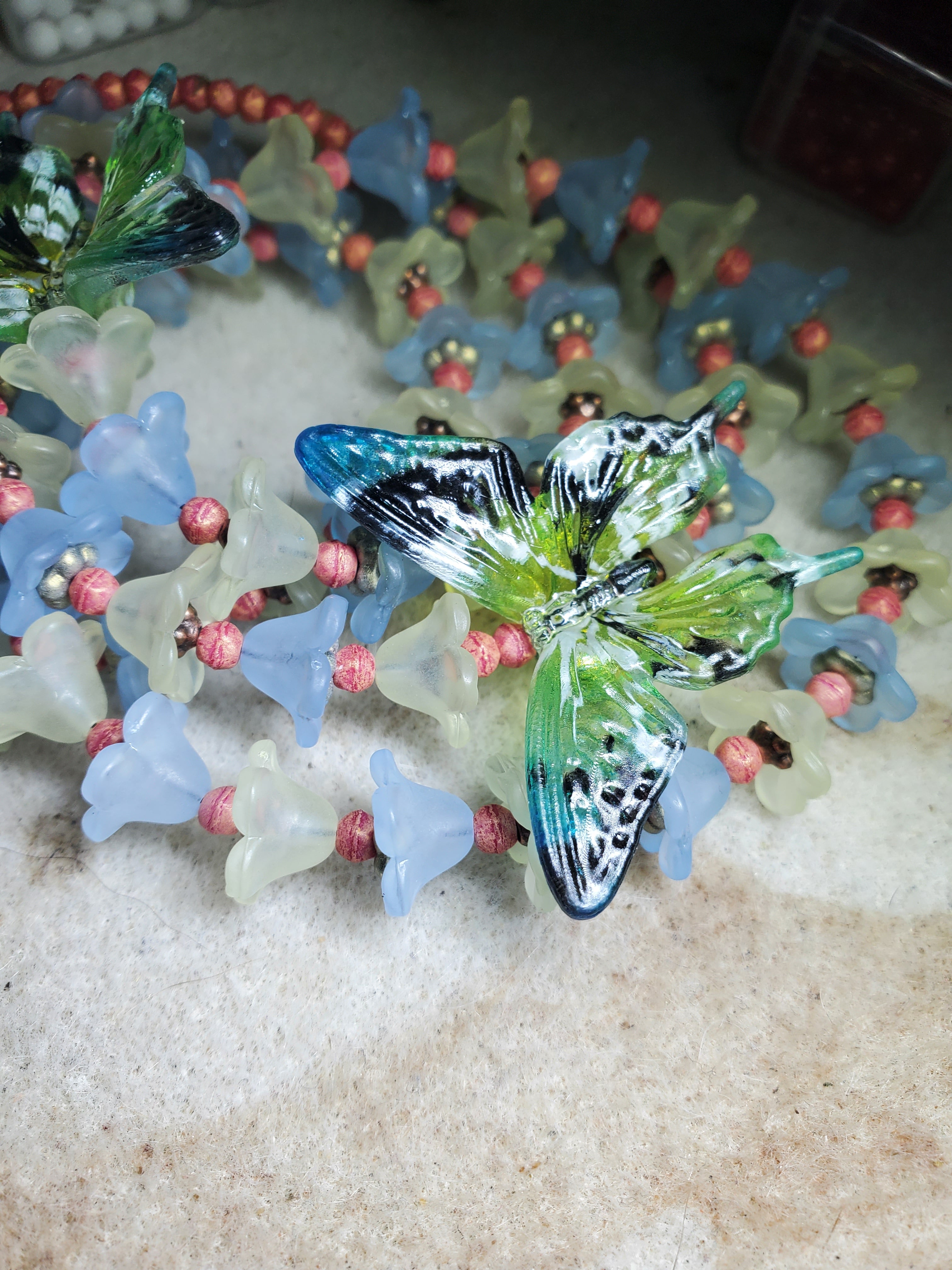 Butterfly 🦋 necklace with bracelet