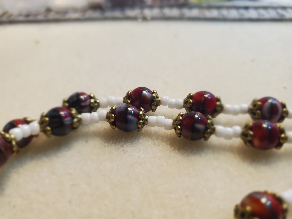 Dark red and white beaded necklace and bracelet set